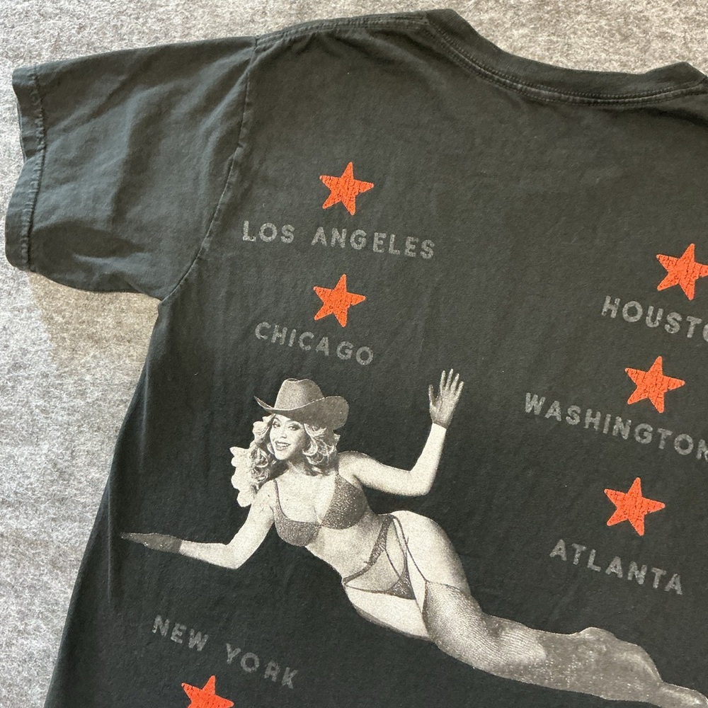 Beyoncé Tour 2025 Cowboy Carter Concert Tee Black Graphic T-Shirt - Picture 4 of 4